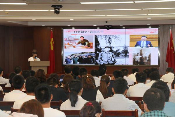 泓源公司黨委舉辦“培育泓源精神，勇?lián)鷩笫姑敝黝}演講比賽(圖4)