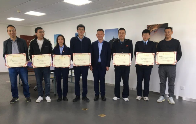 市產(chǎn)投集團(tuán)團(tuán)委舉辦“慶五一、迎五四”球類聯(lián)誼比賽(圖3)